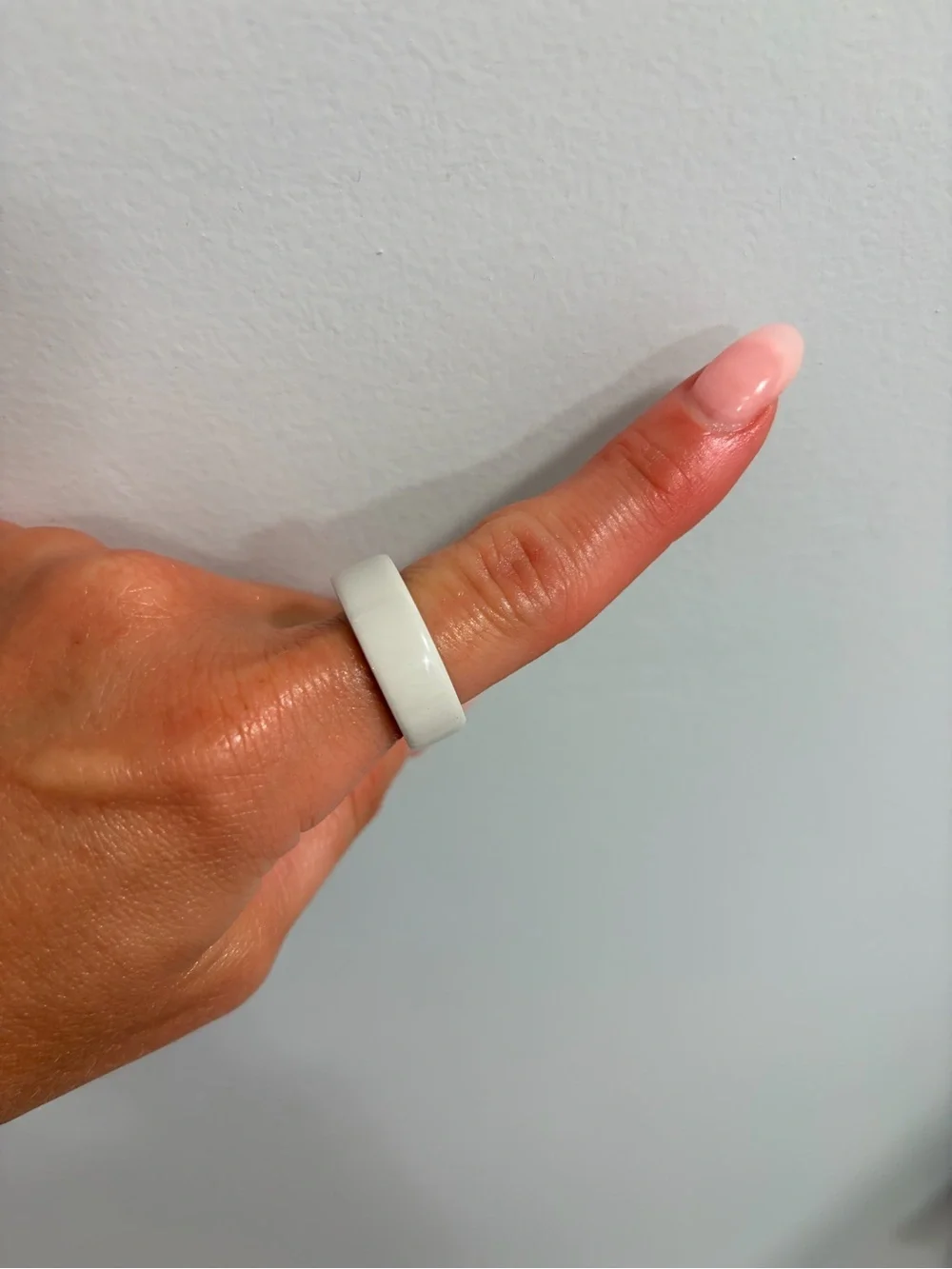 Oura White Ceramic Ring Box - Size 8